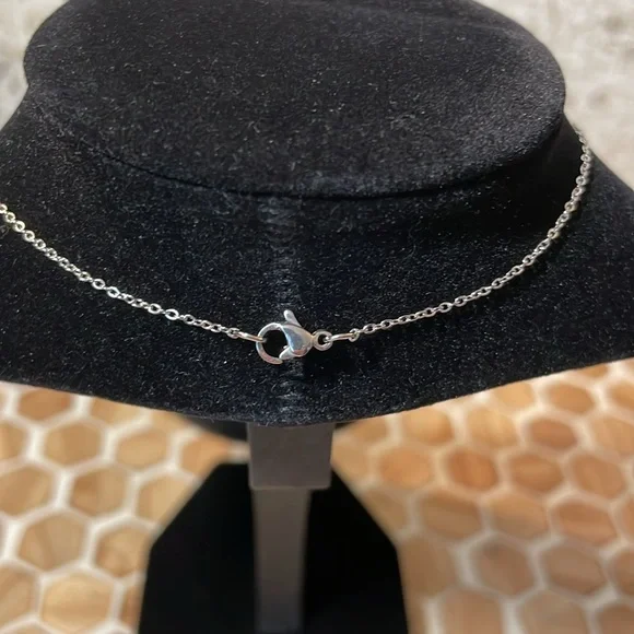 Chevron Amethyst Crystal Necklace Natural Healing - Picture 3 of 6